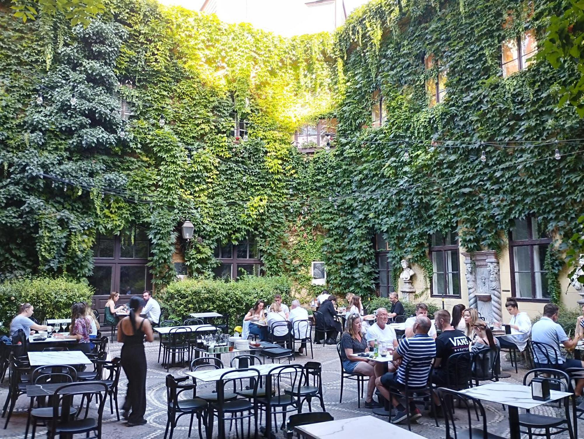 Free Parking Garage! Downtown Apartment Close To New York Cafe Budapeste Exterior foto